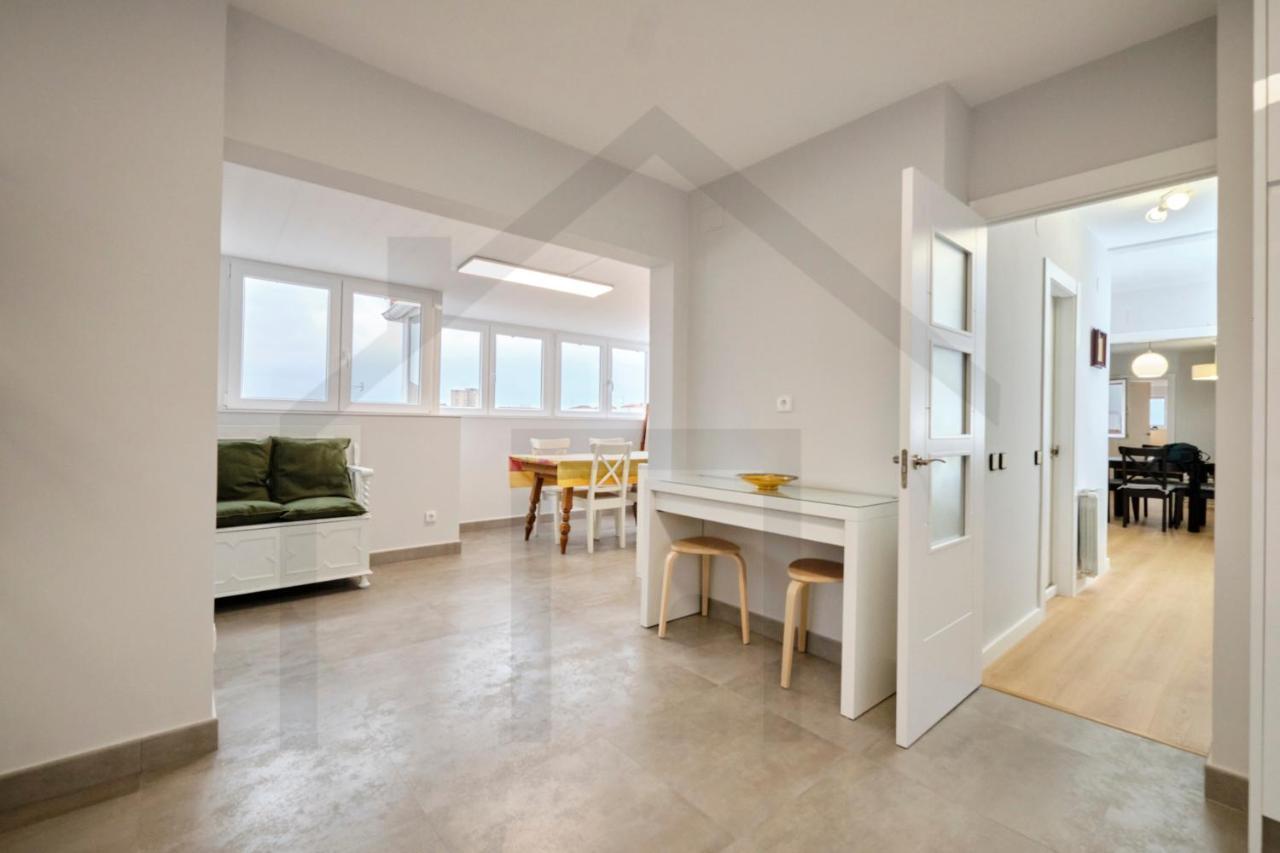 Espectacular Atico A Un Paso Del Centro De Gijon Bed & Breakfast Bagian luar foto