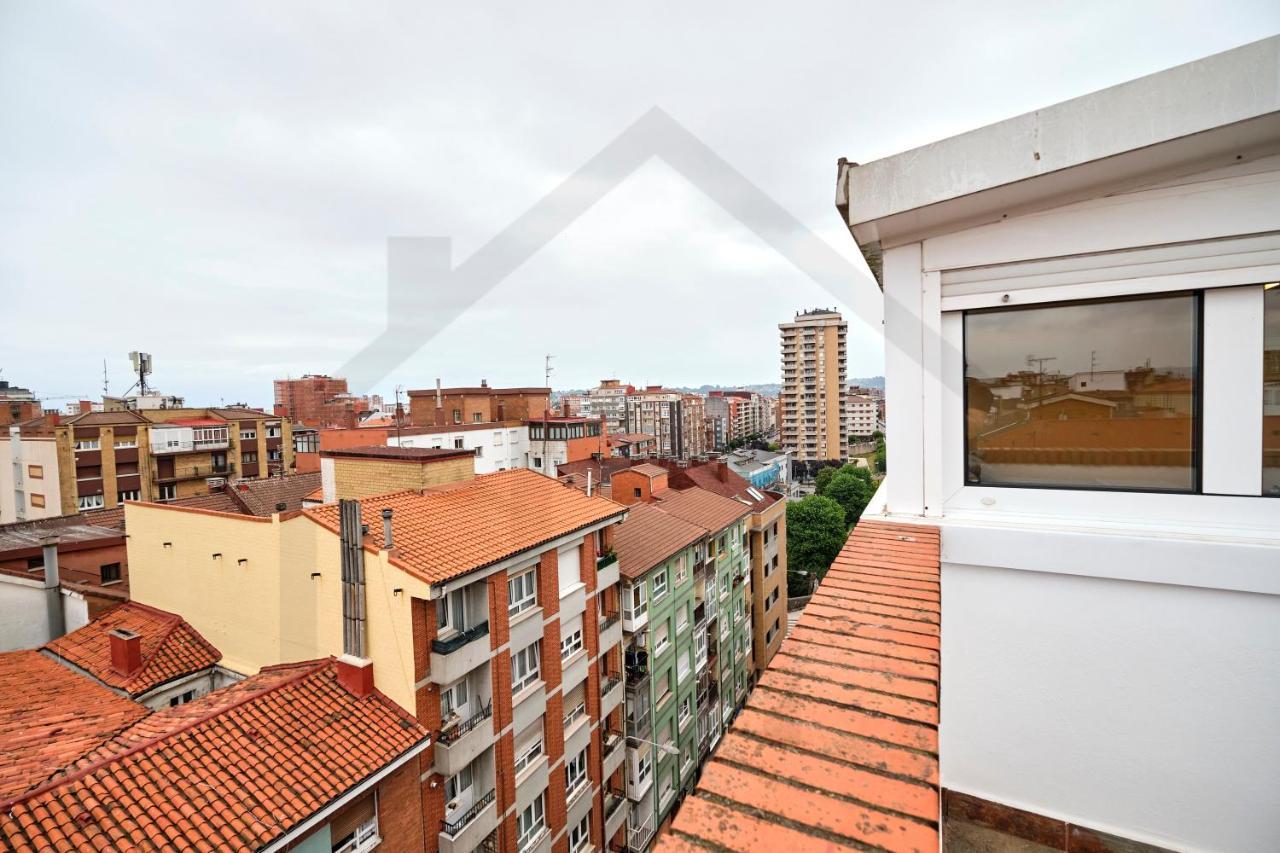 Espectacular Atico A Un Paso Del Centro De Gijon Bed & Breakfast Bagian luar foto